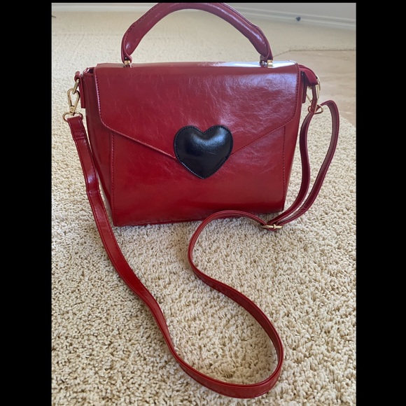 Pink Haley Handbags - Fun Red/Black Heart Bag